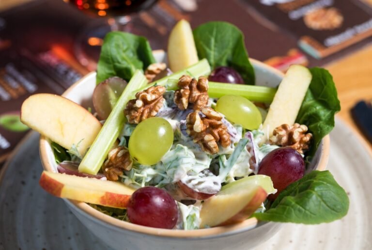 Best Ensalada Waldorf Argentina Near Me