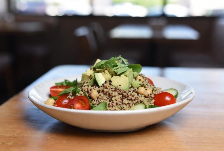 Best Ensalada de Quinoa Near Me